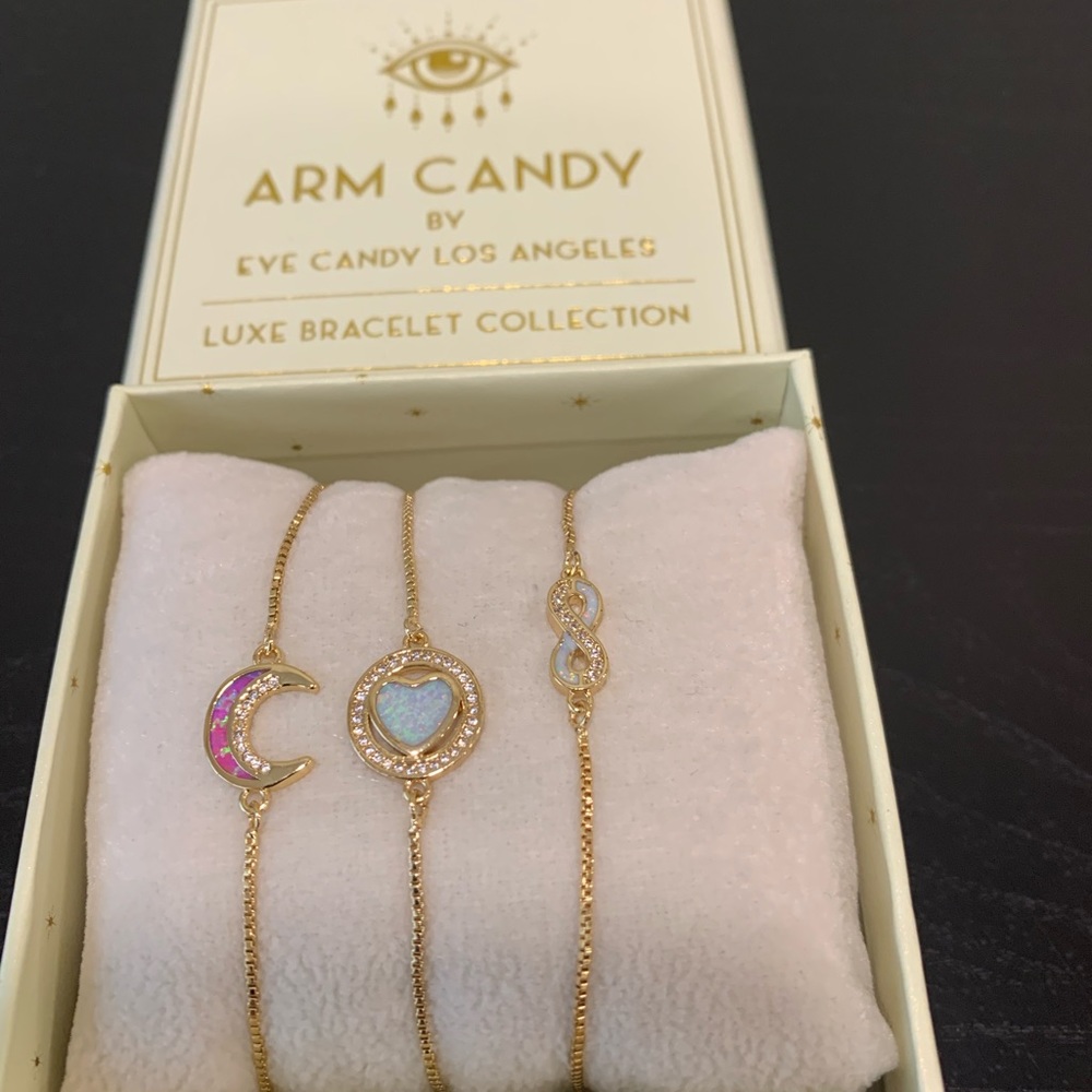 NWT Arm Candy Bracelet Setl